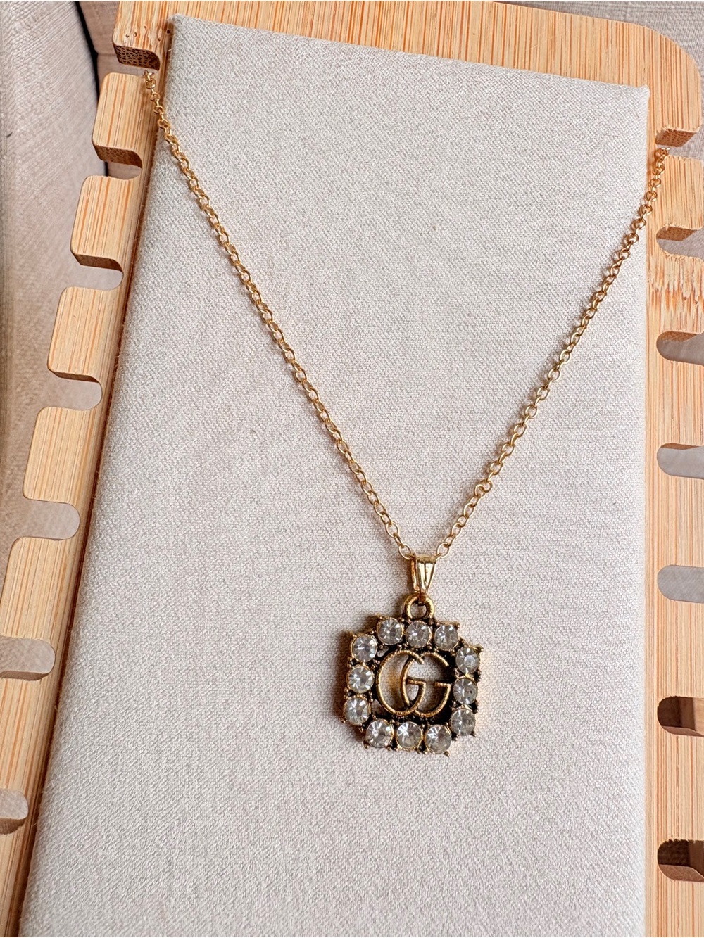 Gucci Gold Crystal GG Pendant Necklace - Picture 2 of 3